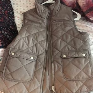 Taupe puffer vest